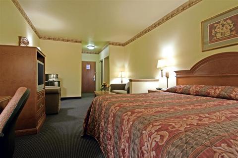 Hotel Quality & -